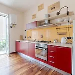 Genova Oregina Cozy Apartment - W/ Balcony