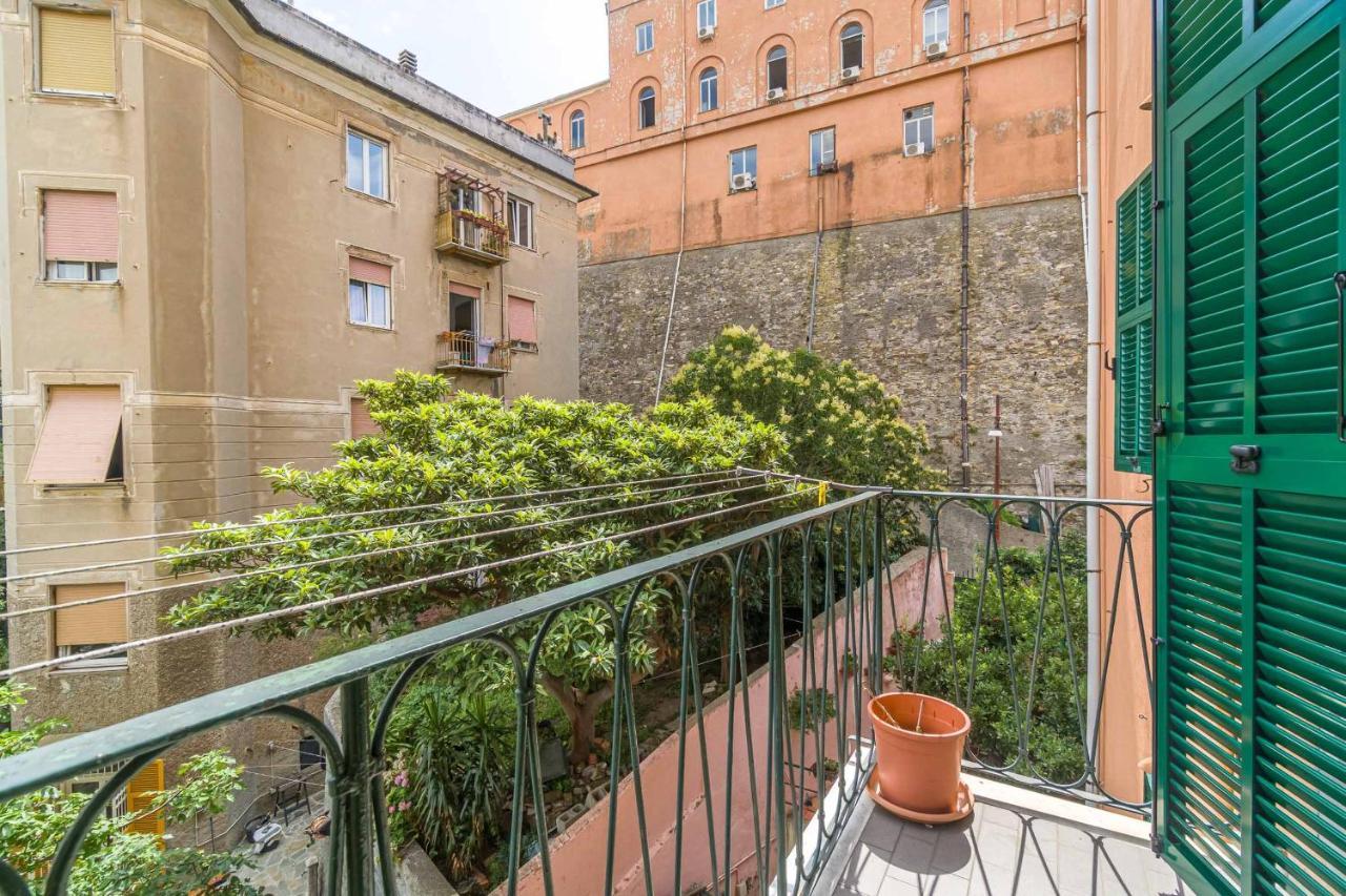 Apartment Oregina Cozy - W/ Balcony